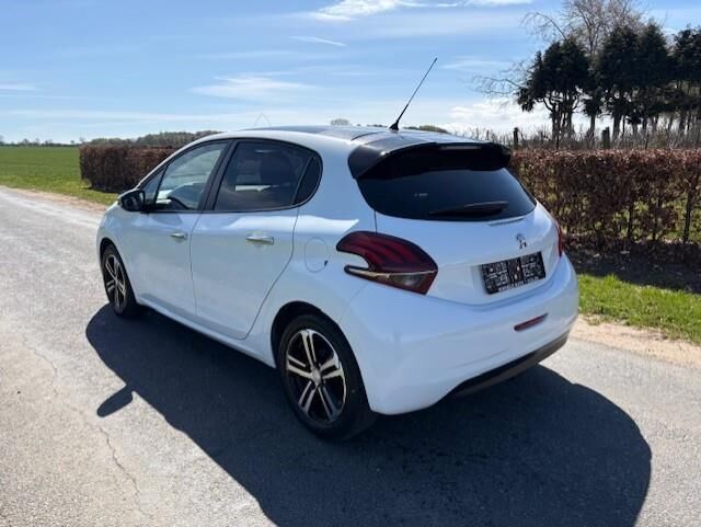 Billede af Peugeot 208 1,2 VTi Intense 82HK 5d