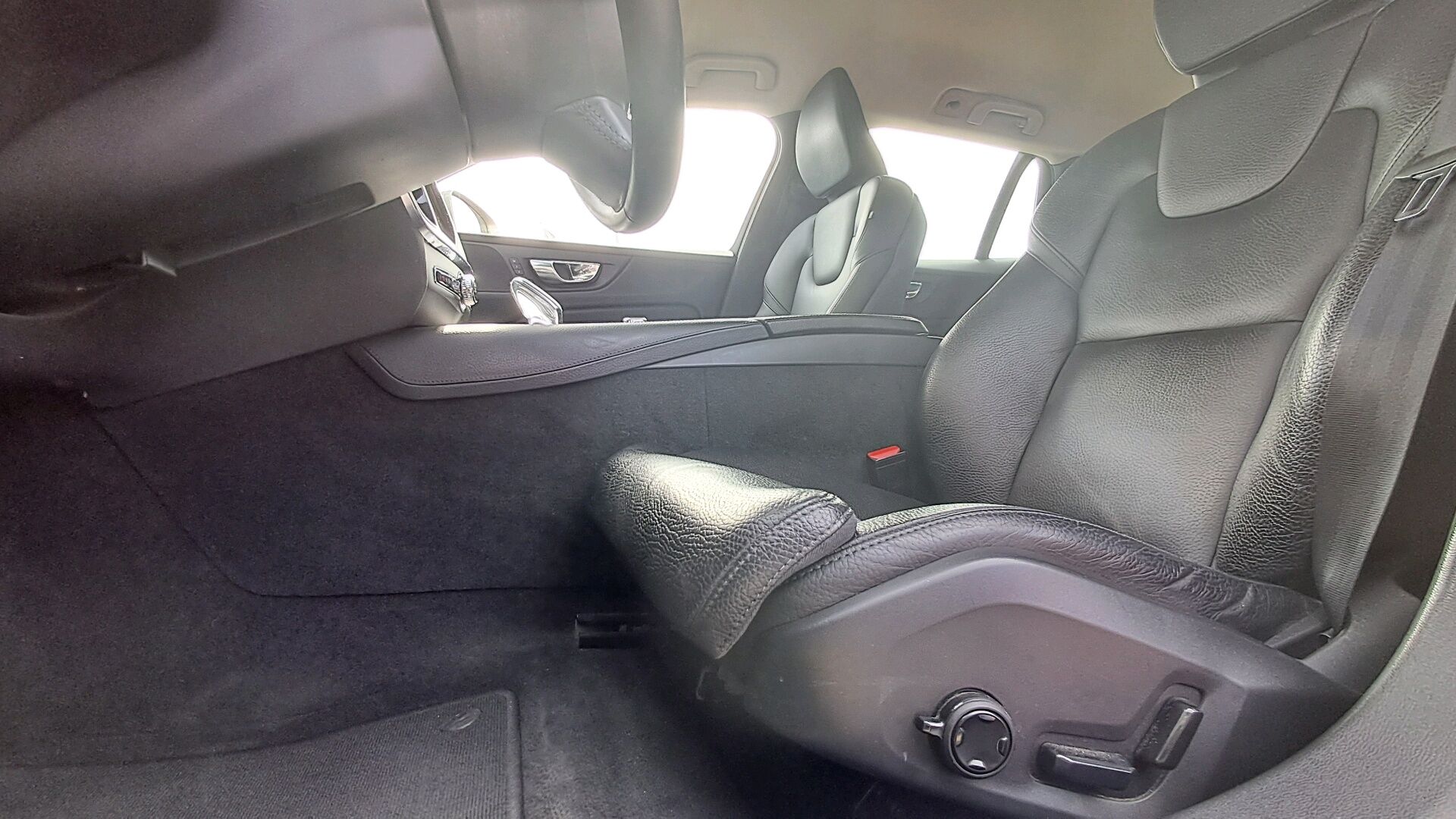 Billede af Volvo V60 2,0 T6 Recharge  Plugin-hybrid Inscription 340HK Stc 8g Aut.