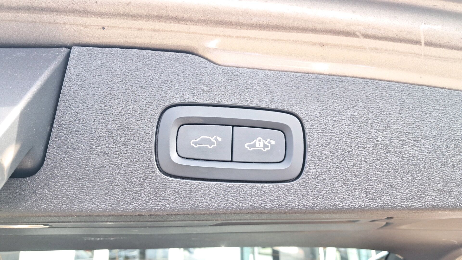 Billede af Volvo V60 2,0 T6 Recharge  Plugin-hybrid Inscription 340HK Stc 8g Aut.