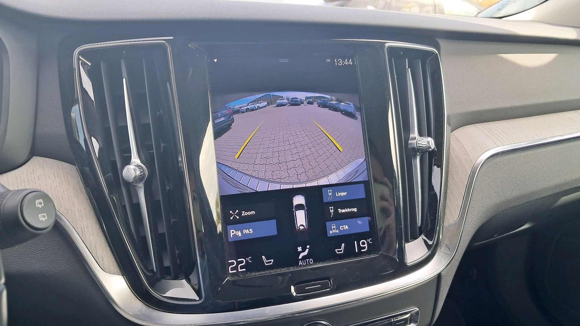 Billede af Volvo V60 2,0 T6 Recharge  Plugin-hybrid Inscription 340HK Stc 8g Aut.