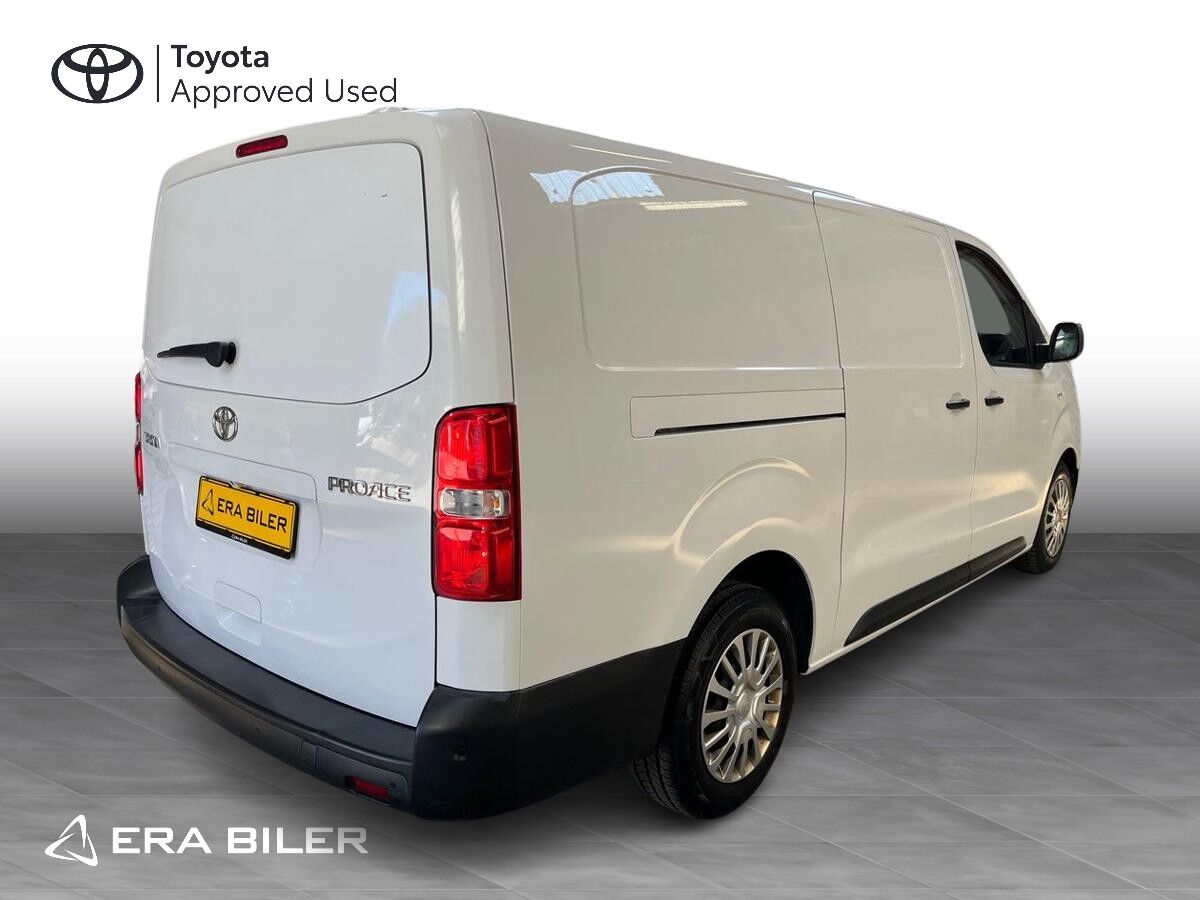 Billede af Toyota Proace Long 2,0 D Comfort Master To skydedør, bagklap 144HK Van 8g Aut.