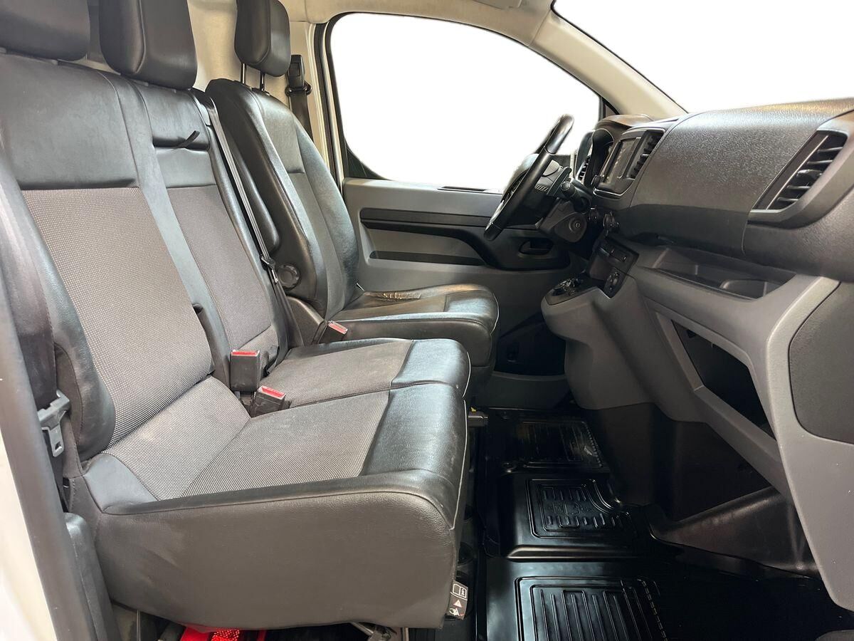 Billede af Toyota Proace Long 2,0 D Comfort Master To skydedør, bagklap 144HK Van 8g Aut.
