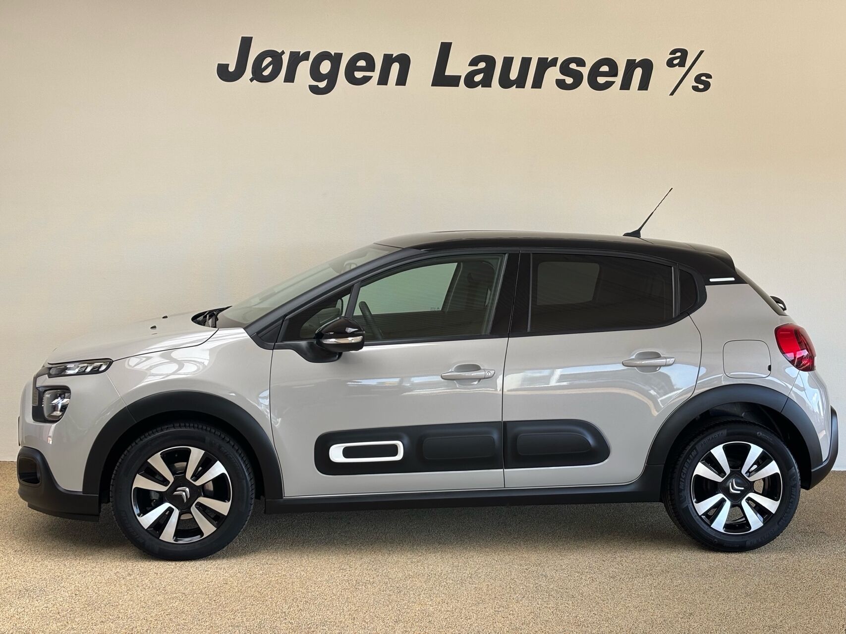 Billede af Citroën C3 1,2 PureTech Shine Ltd. 83HK 5d