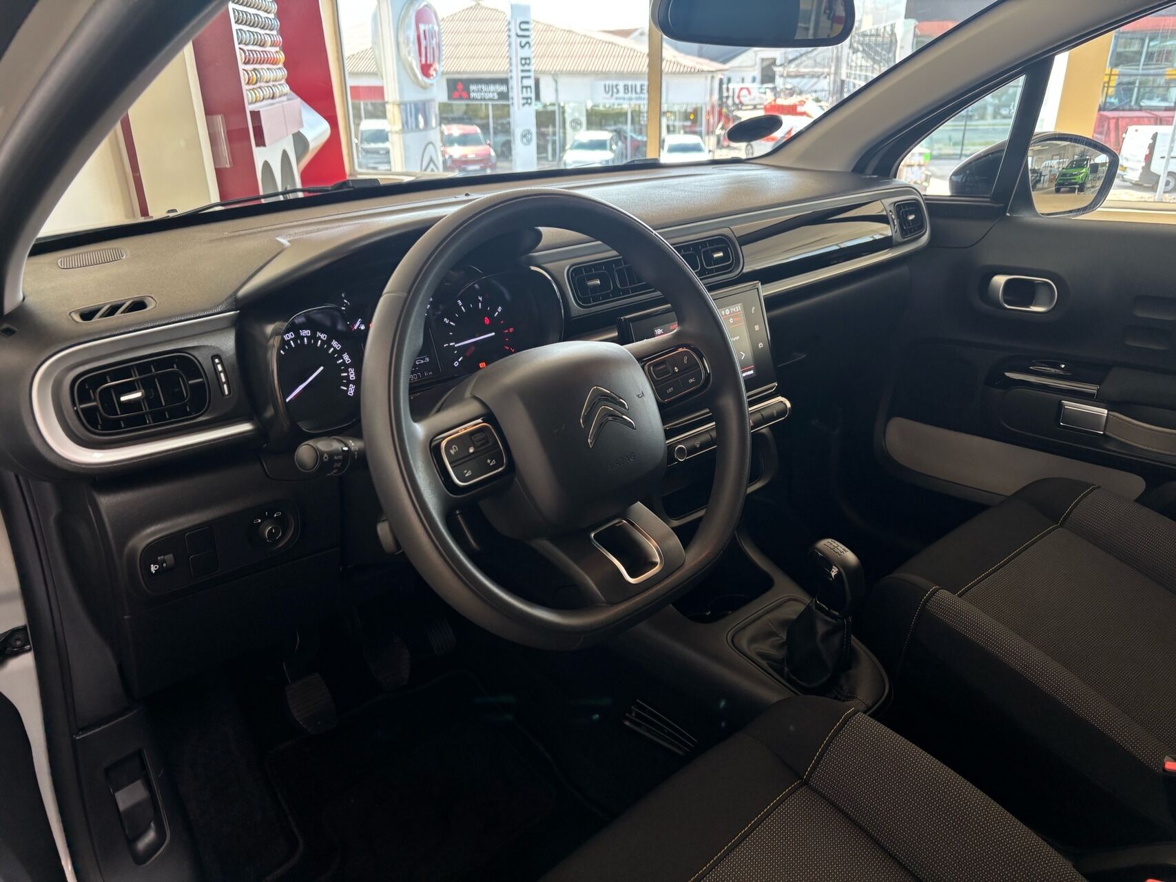 Billede af Citroën C3 1,2 PureTech Shine Ltd. 83HK 5d