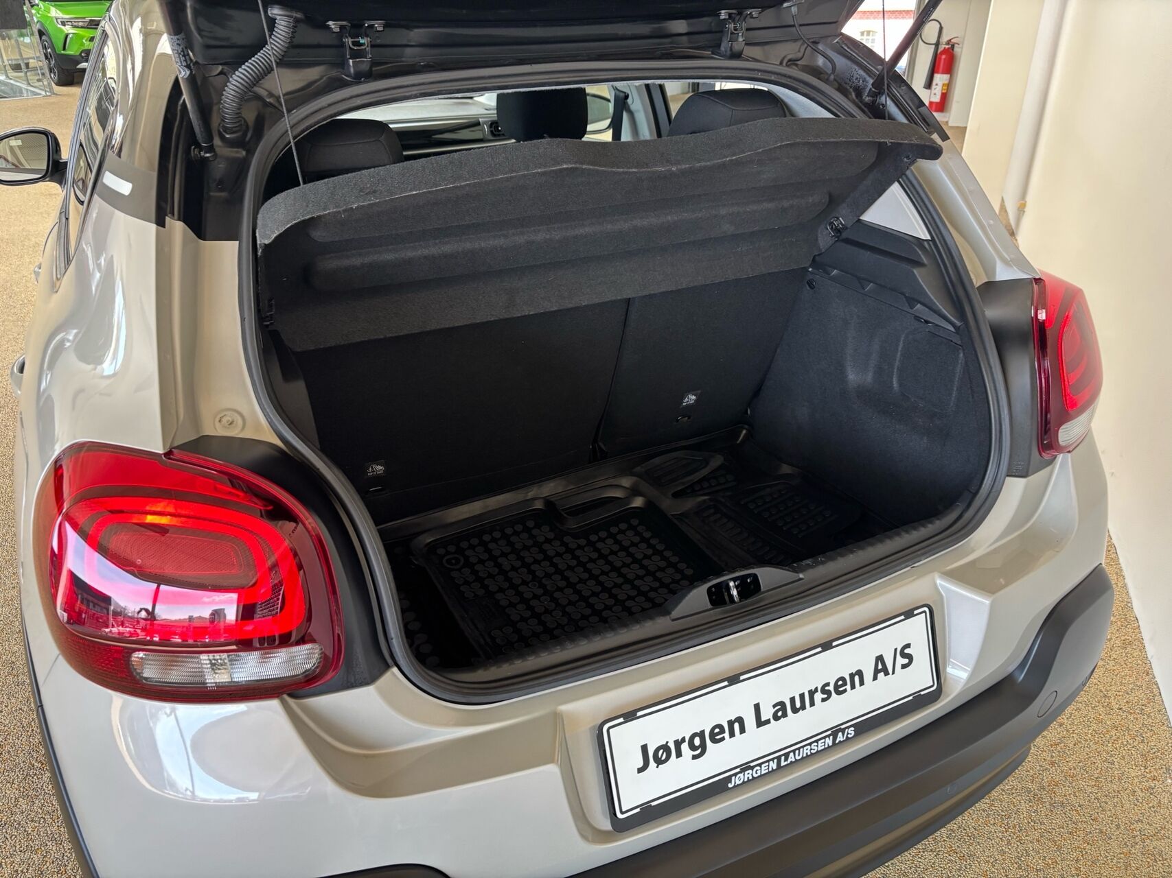 Billede af Citroën C3 1,2 PureTech Shine Ltd. 83HK 5d