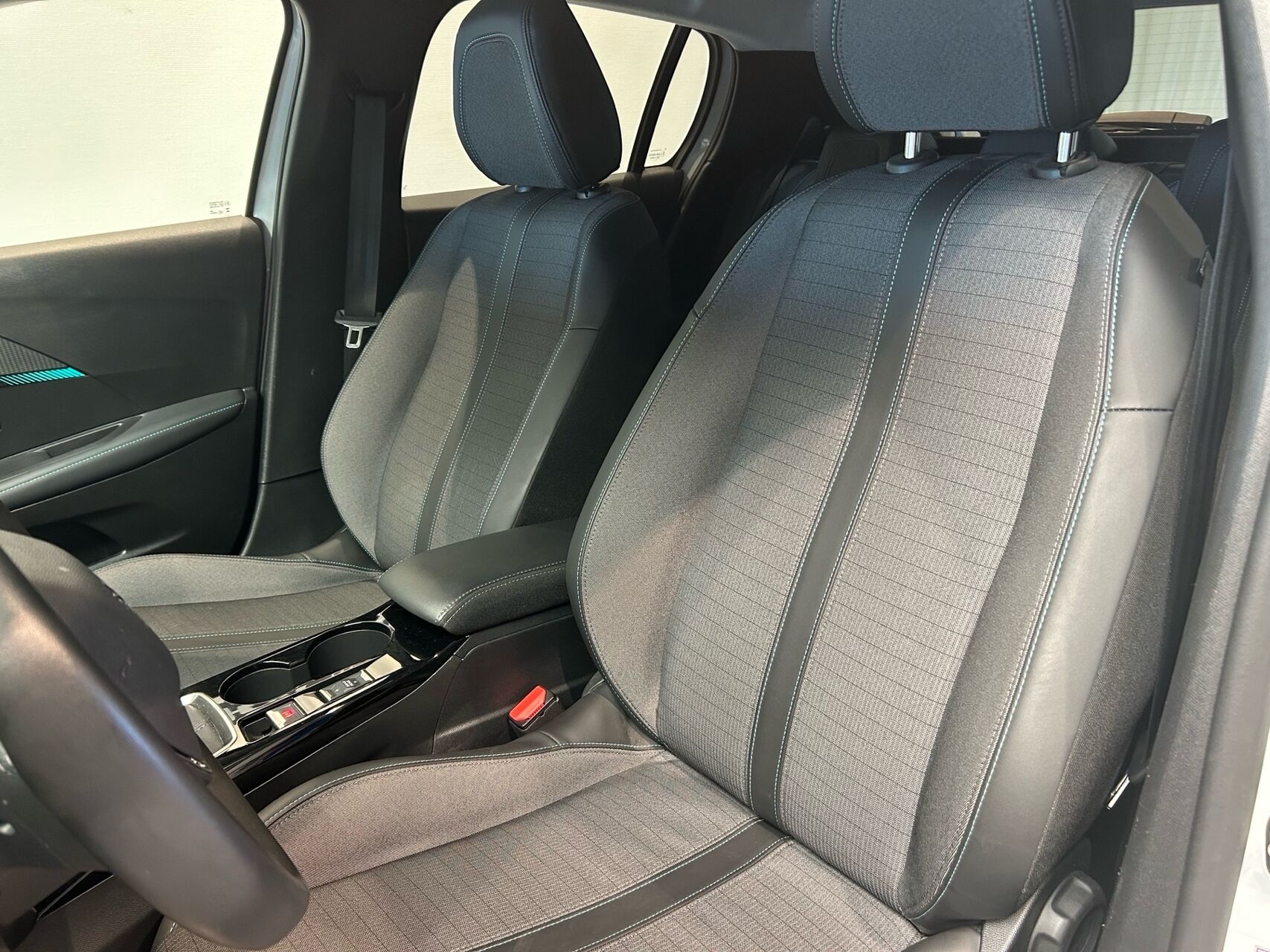 Billede af Peugeot 208 1,2 PureTech Allure Pack 100HK 5d 6g