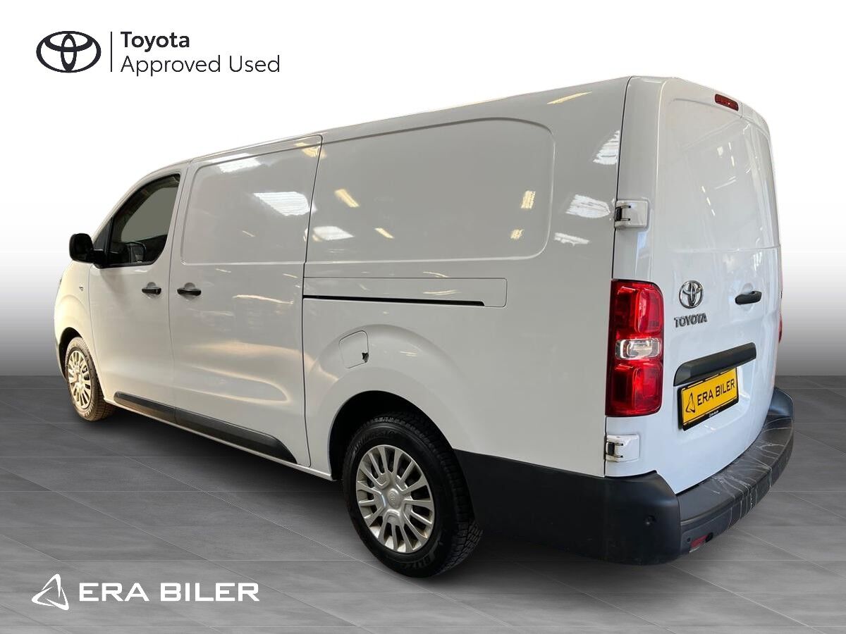 Billede af Toyota Proace Long 2,0 D Comfort Master To skydedør 144HK Van 8g Aut.