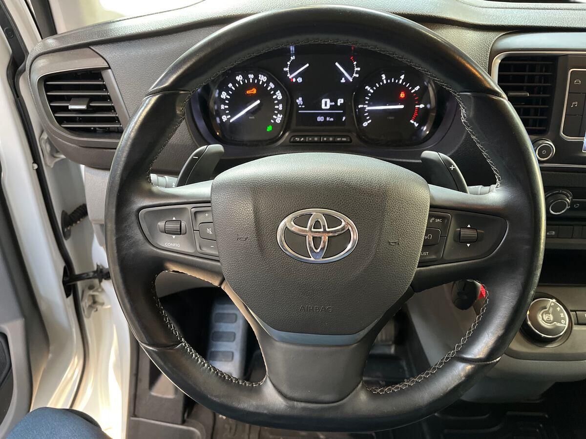 Billede af Toyota Proace Long 2,0 D Comfort Master To skydedør 144HK Van 8g Aut.