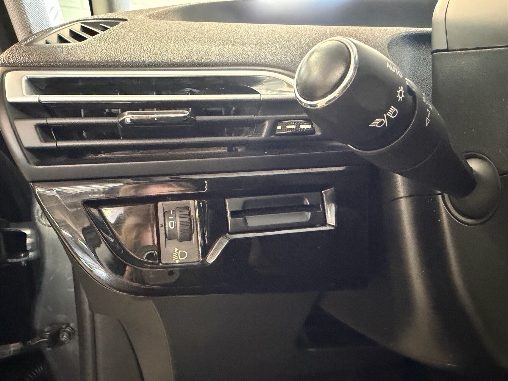 Billede af Citroën Grand C4 Picasso 1,6 Blue HDi Intensive EAT6 start/stop 120HK 6g Aut.