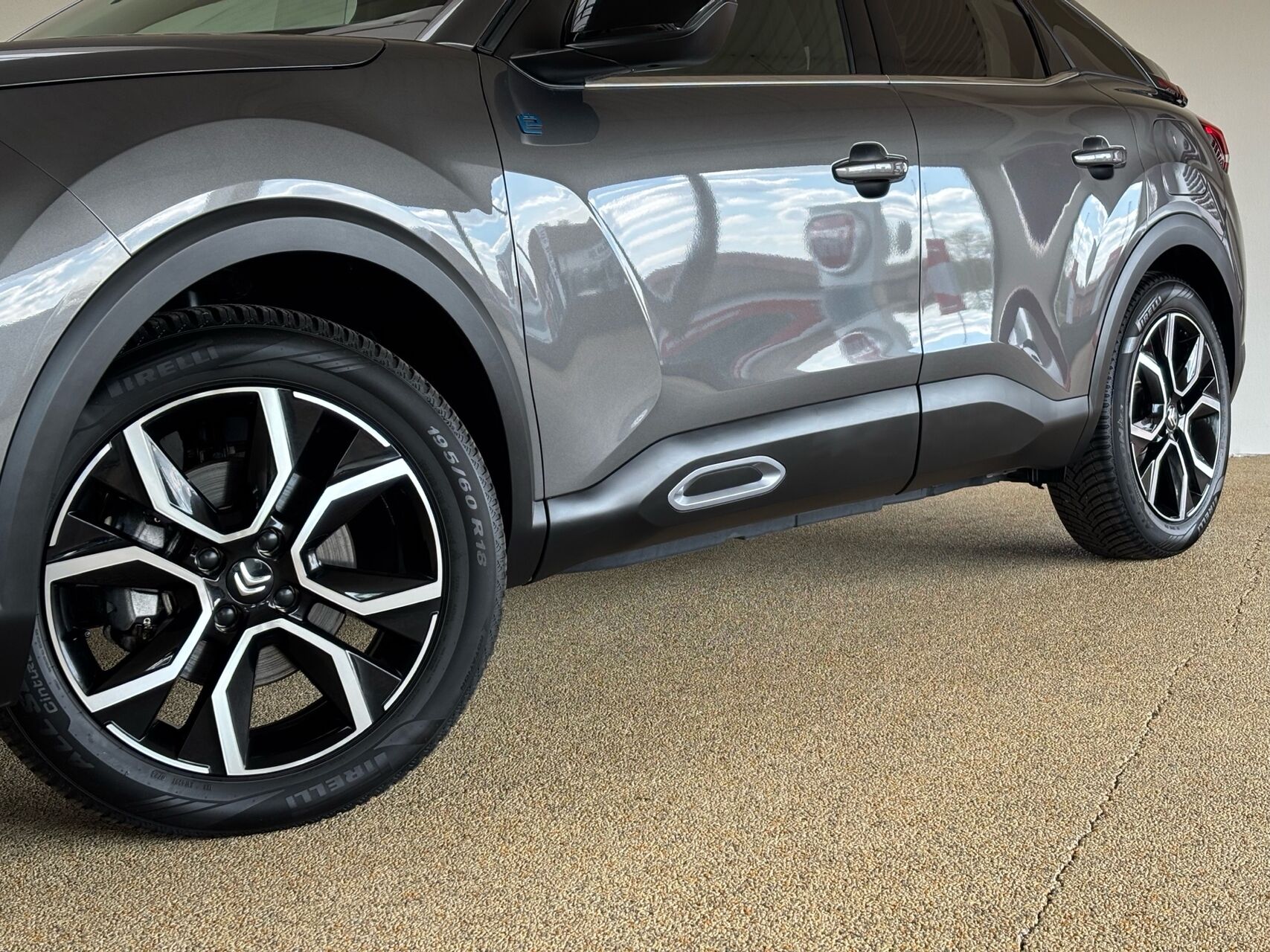 Billede af Citroën e-C4 EL Shine 136HK 5d Aut.