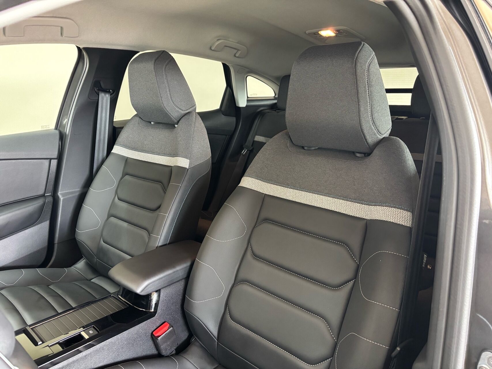 Billede af Citroën e-C4 EL Shine 136HK 5d Aut.