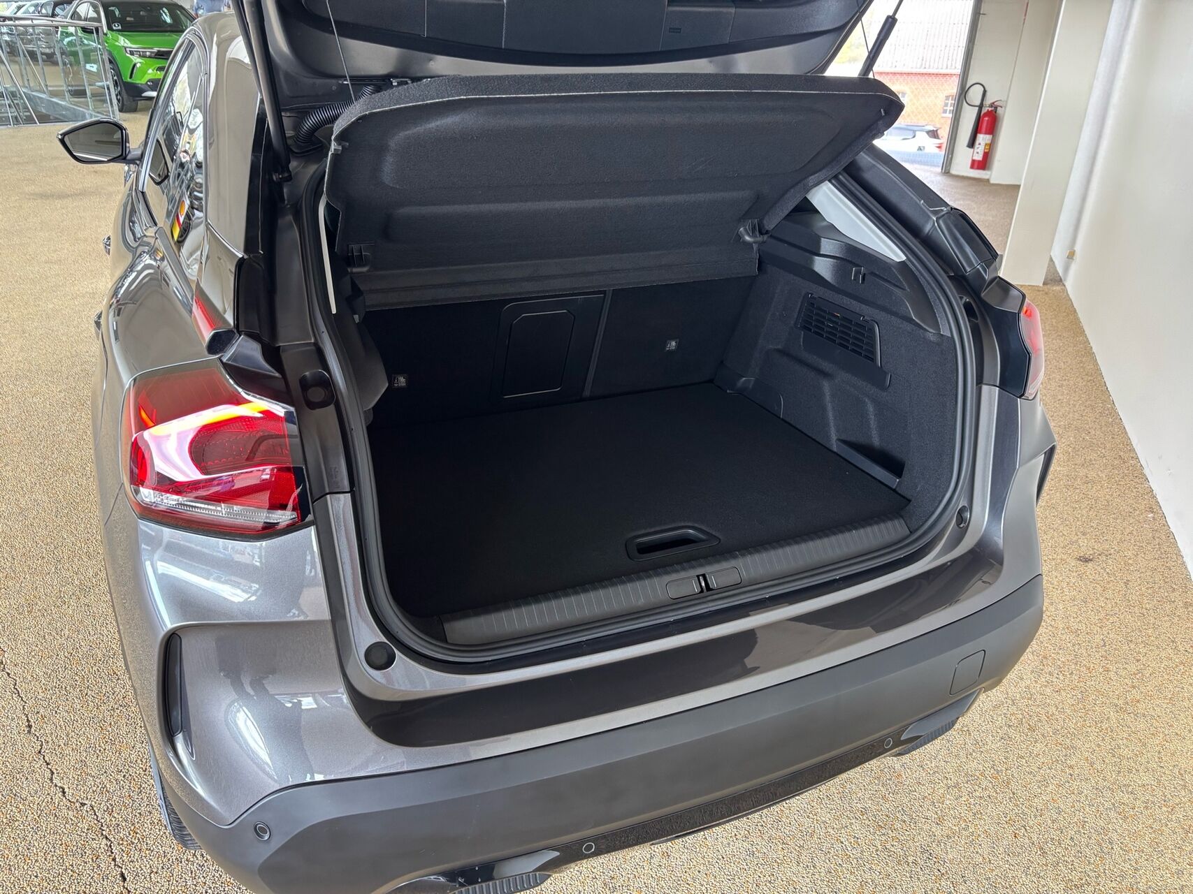 Billede af Citroën e-C4 EL Shine 136HK 5d Aut.