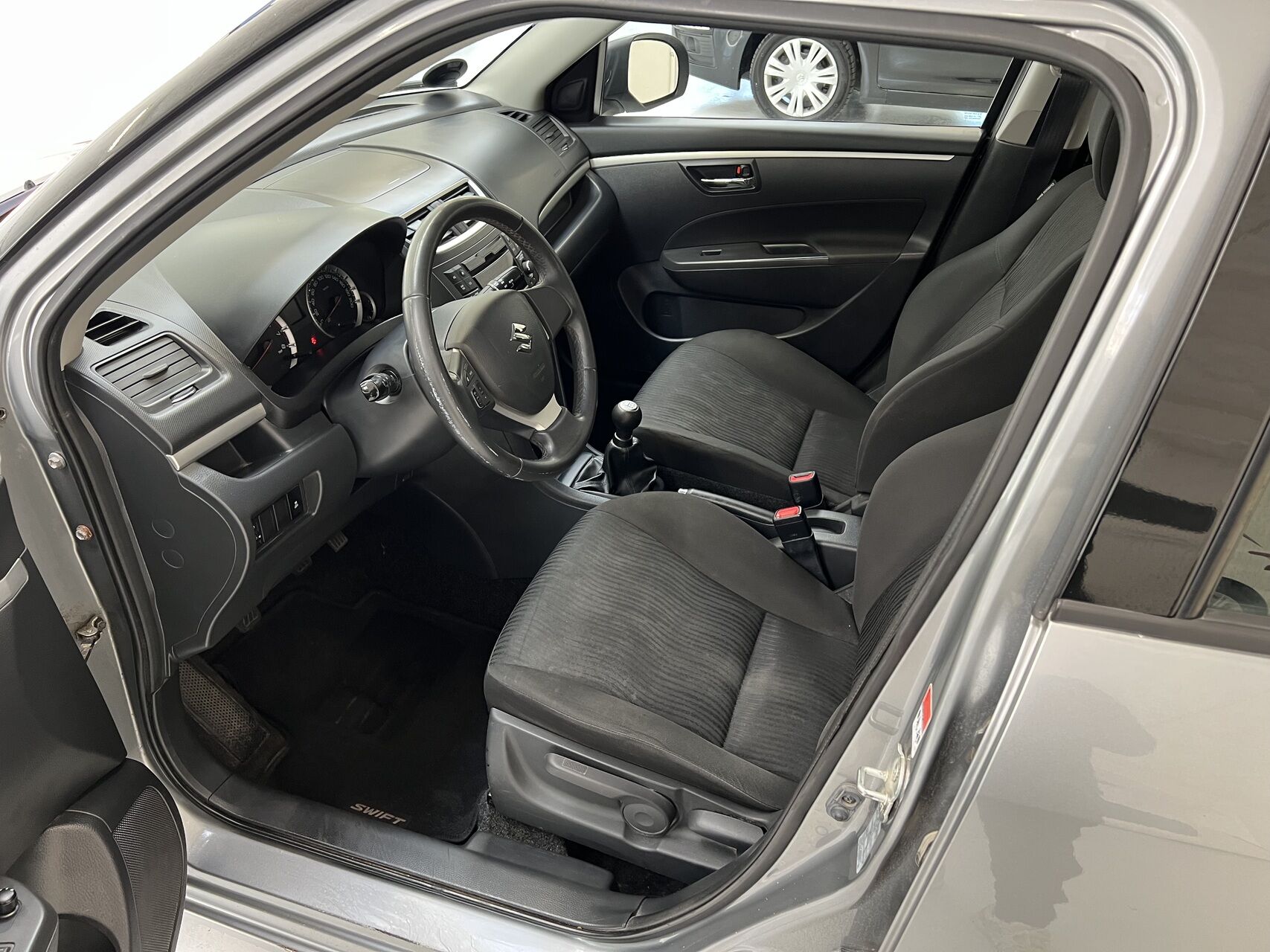 Billede af Suzuki Swift 1,2 16V Young 94HK 5d