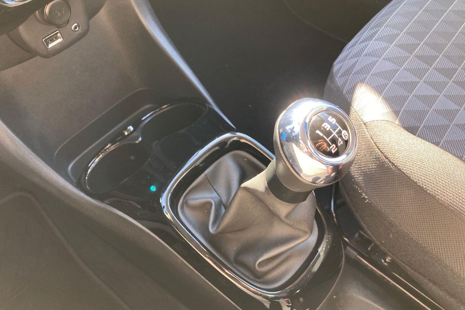 Billede af Peugeot 108 1,0 e-Vti Allure+ 72HK 5d