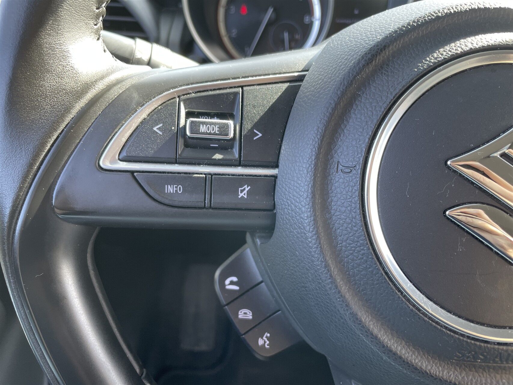 Billede af Suzuki Swift 1,2 Dualjet  Mild hybrid Action AEB 90HK 5d