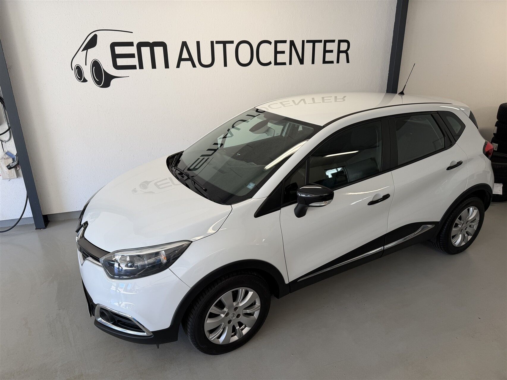 Billede af Renault Captur 1,2 TCE Expression Navi Style EDC 120HK 5d 6g Aut.
