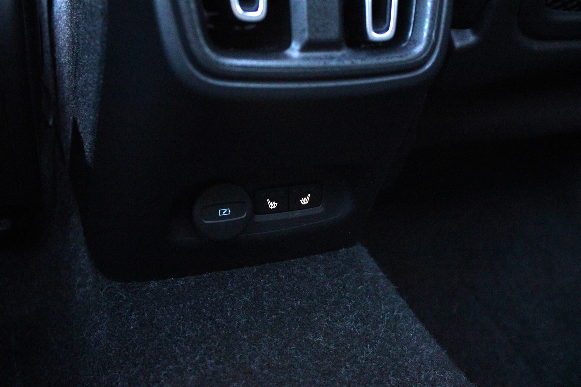 Billede af Volvo XC40 P8 Recharge Twin Ultimate AWD 408HK 5d Aut.