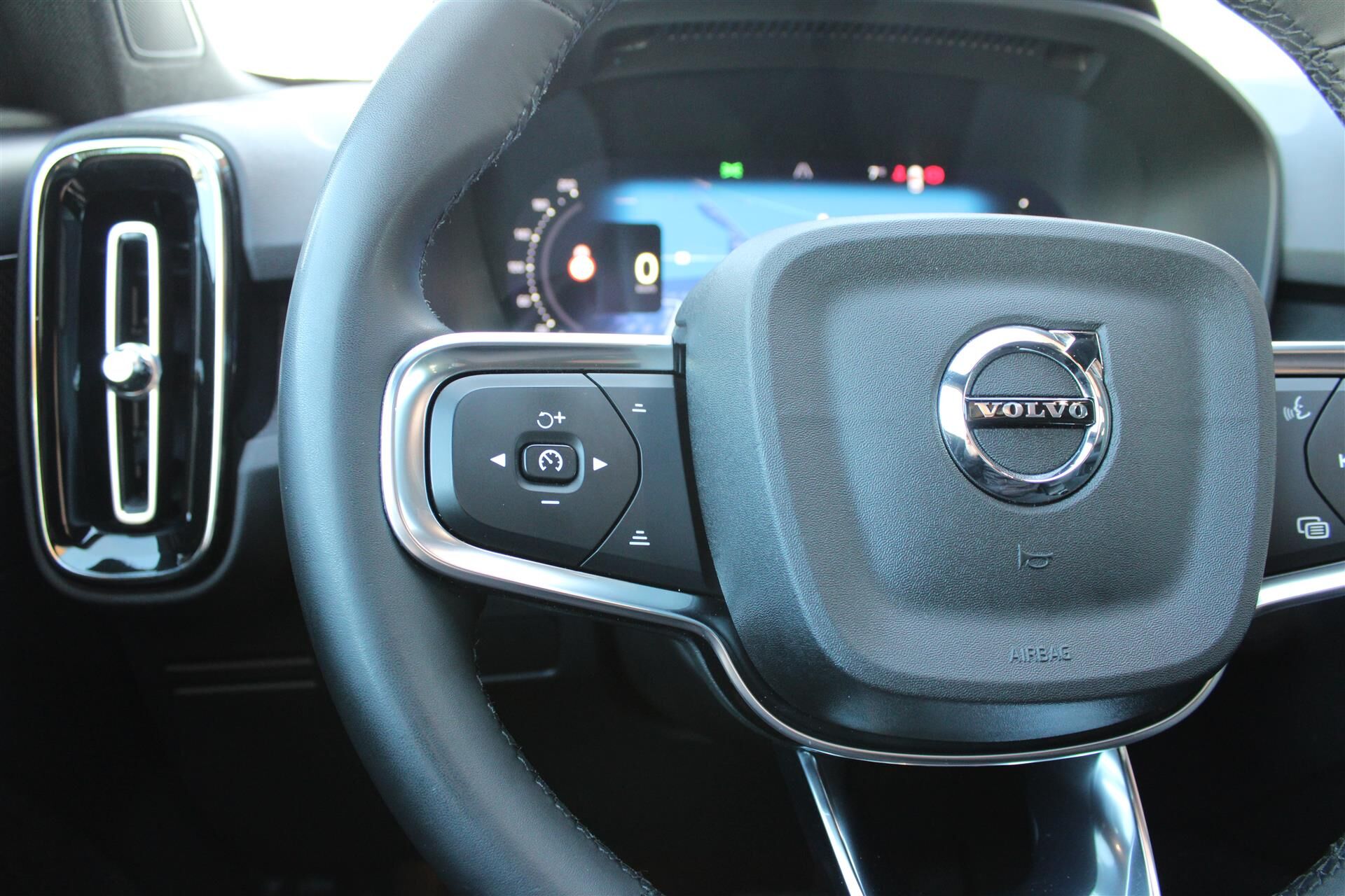 Billede af Volvo XC40 P8 Recharge Twin Ultimate AWD 408HK 5d Aut.