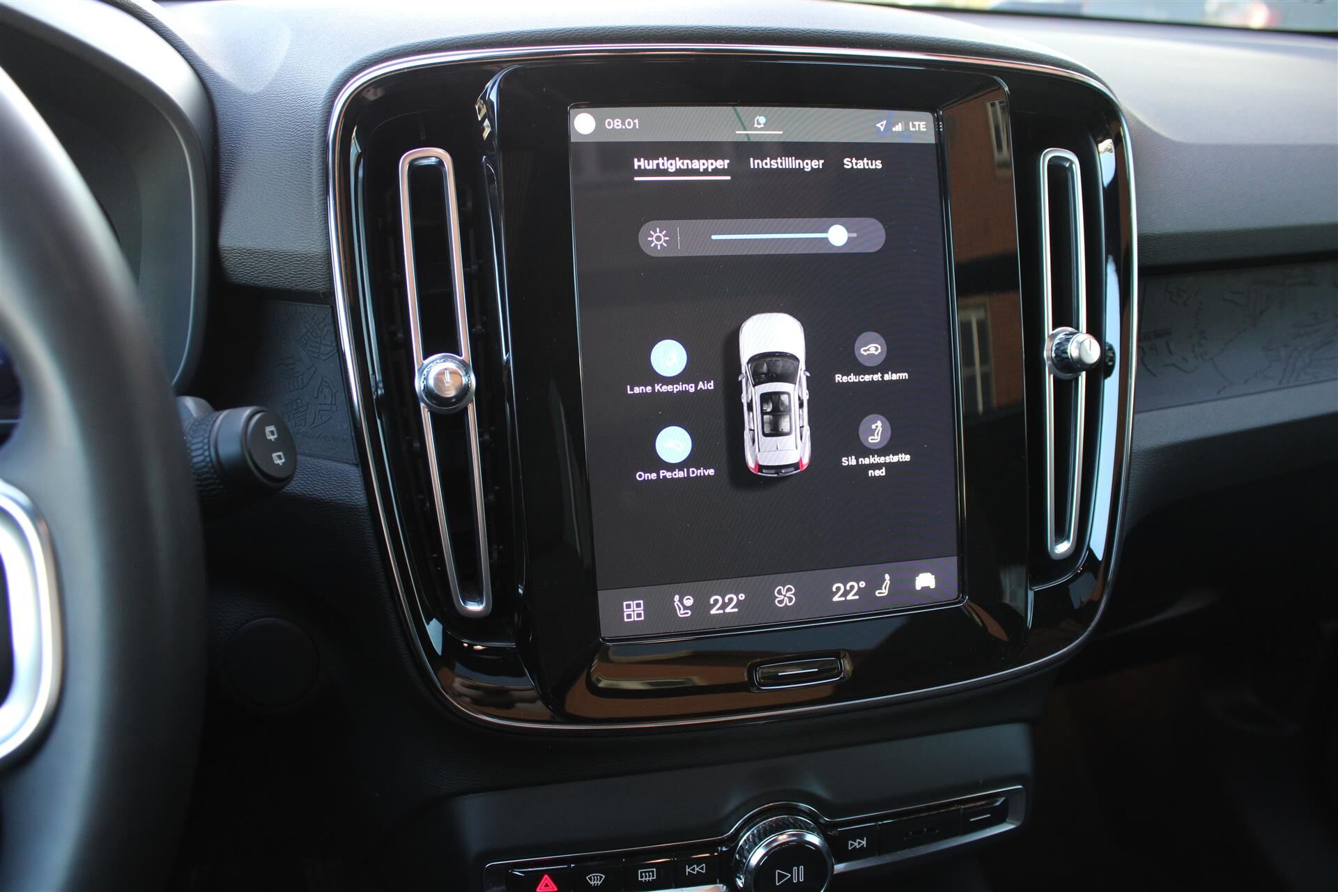 Billede af Volvo XC40 P8 Recharge Twin Ultimate AWD 408HK 5d Aut.