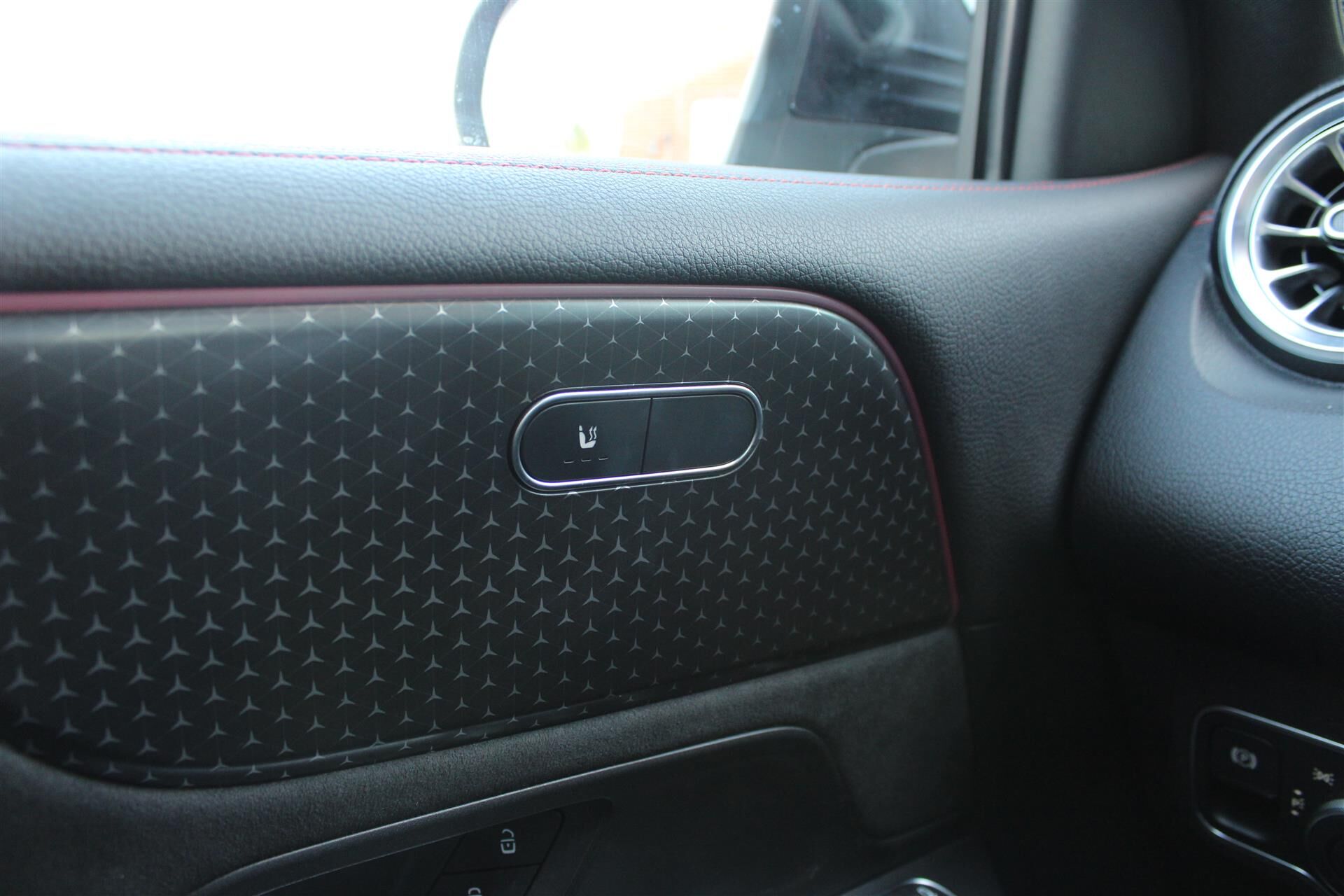 Billede af Mercedes-Benz EQB 250+ EL AMG Advance 190HK 5d Aut.