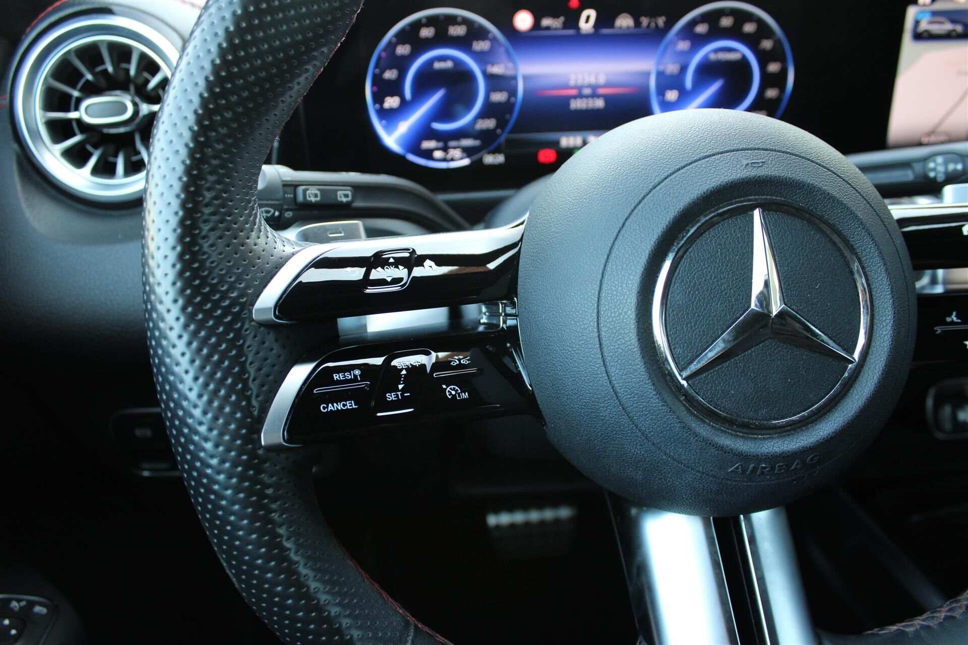 Billede af Mercedes-Benz EQB 250+ EL AMG Advance 190HK 5d Aut.