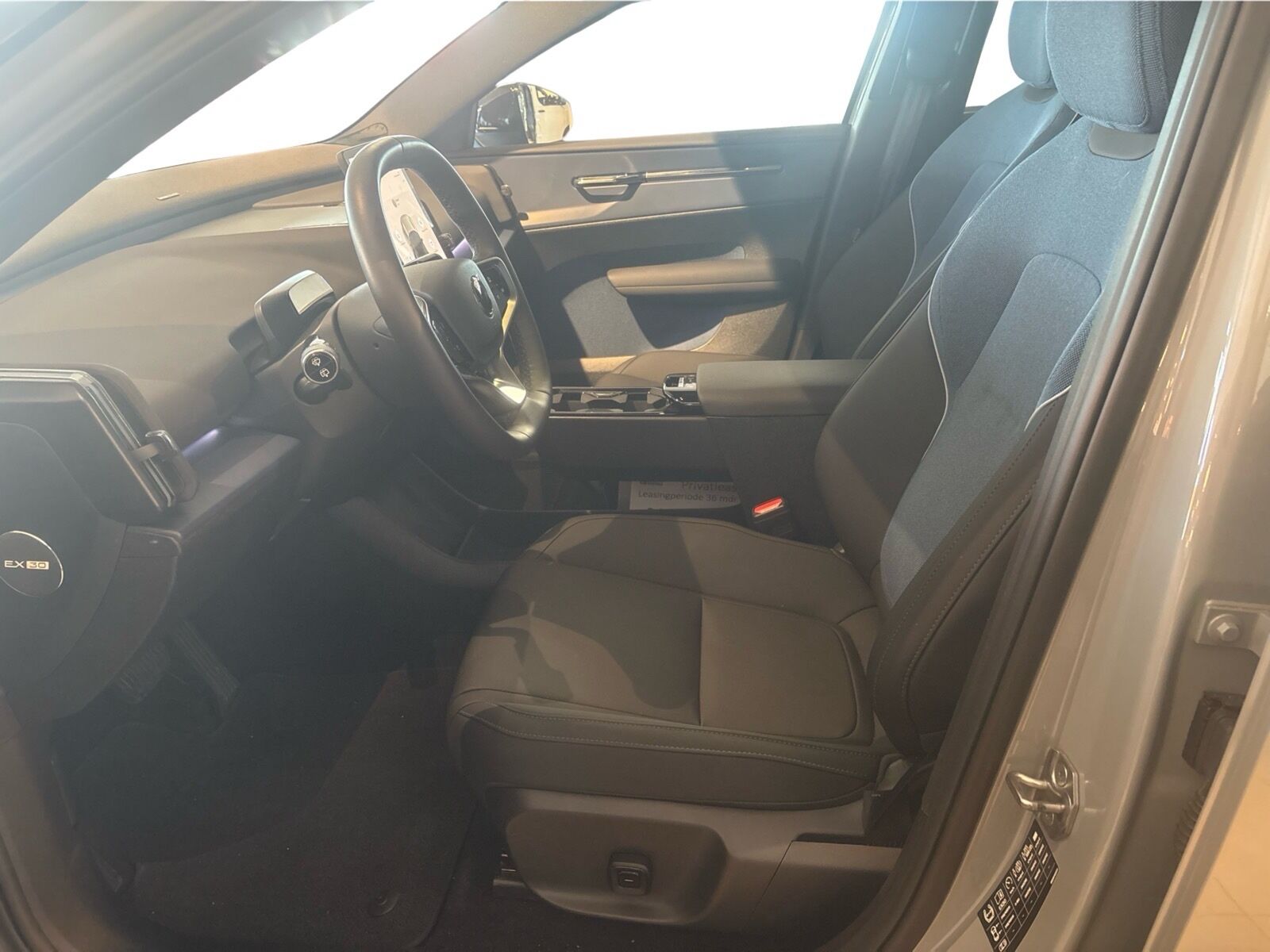 Billede af Volvo EX30 Twin Motor Performance Ultra AWD 428HK 5d Aut.