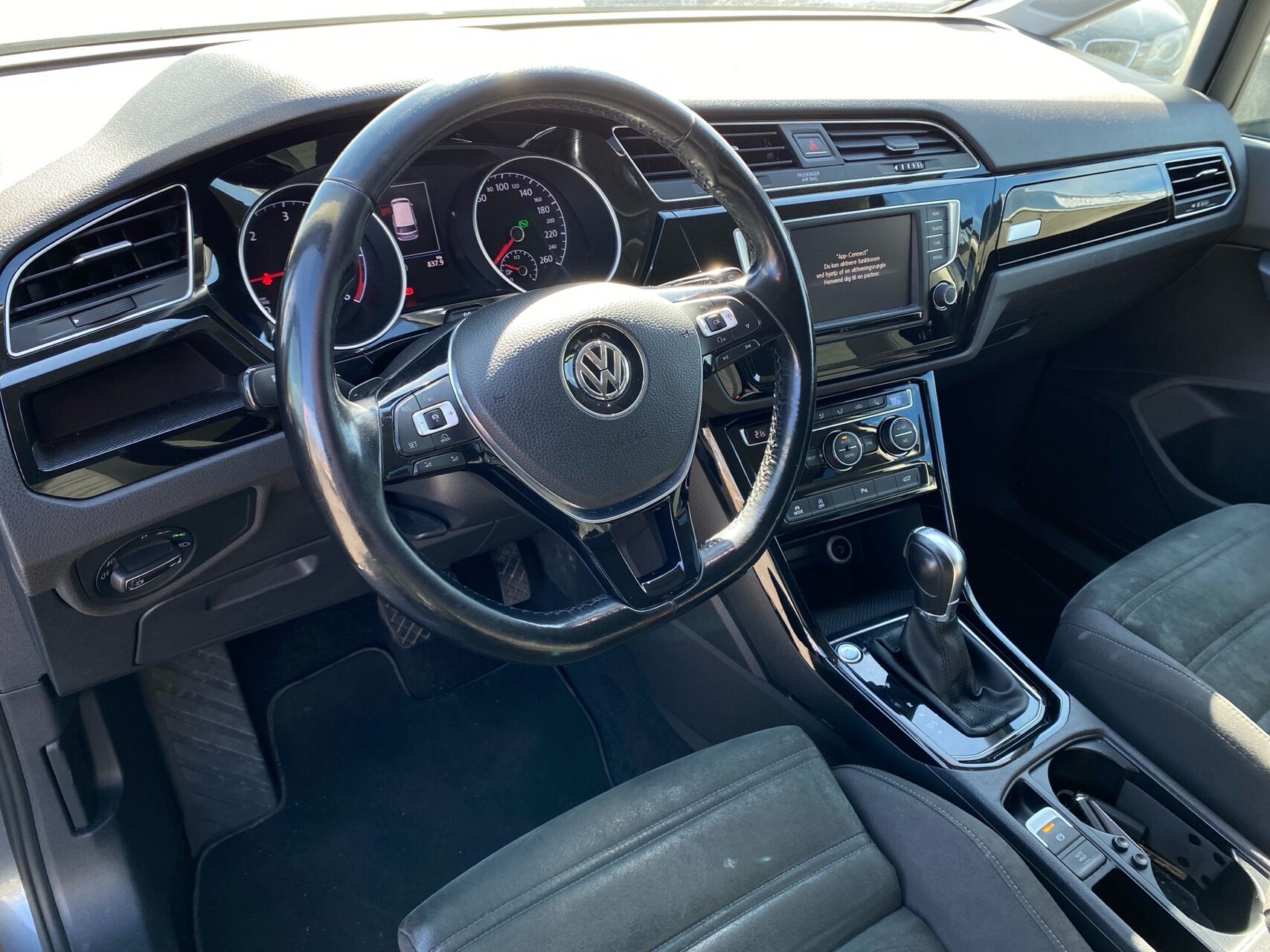 Billede af VW Touran 2,0 TDI BMT SCR Highline DSG 150HK 6g Aut.