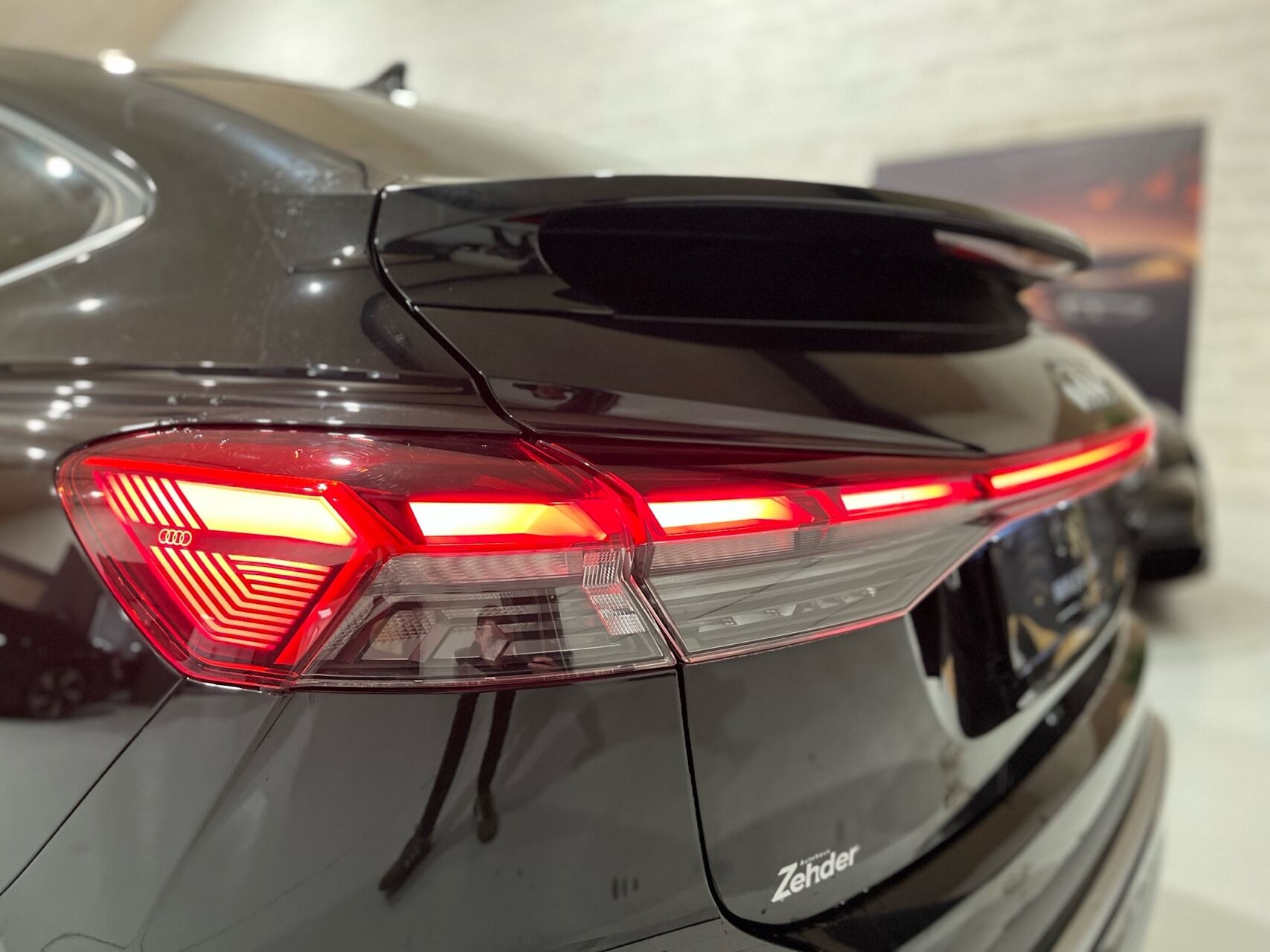 Billede af Audi Q4 Sportback 40 E-tron S Line 204HK 5d Aut.