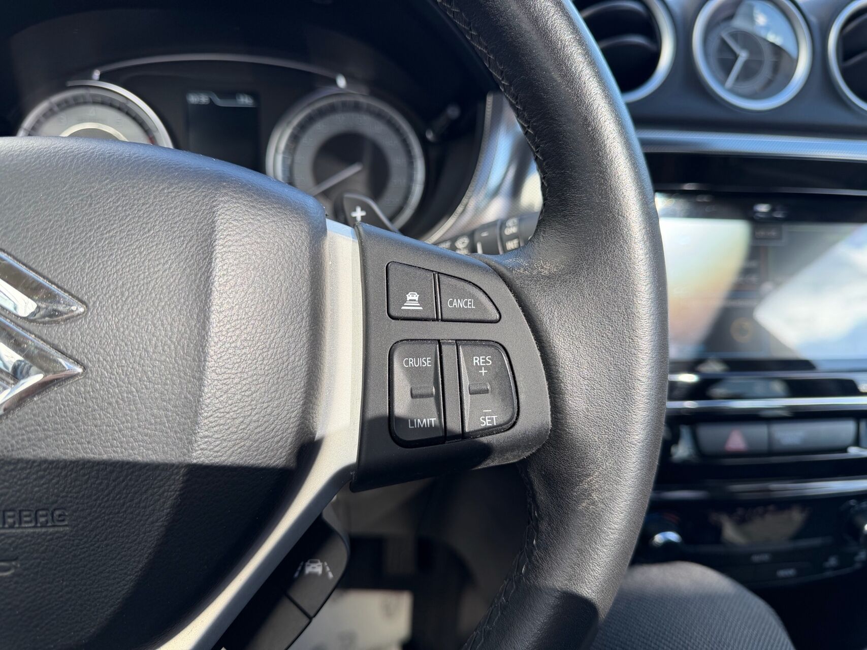 Billede af Suzuki Vitara 1,4 Boosterjet Adventure 140HK 5d 6g Aut.