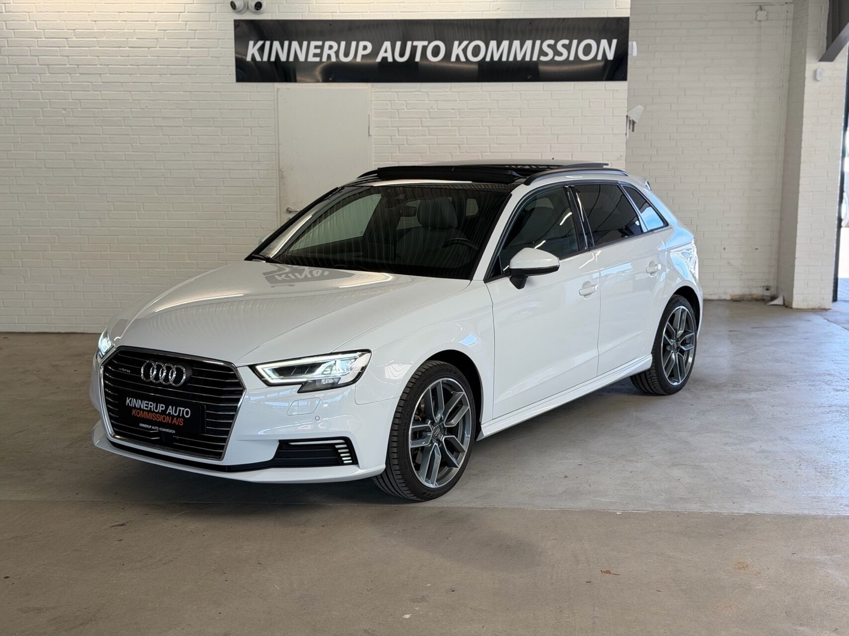 Billede af Audi A3 Sportback 1,4 E-tron  Plugin-hybrid Sport S Tronic 204HK 5d 6g Aut.