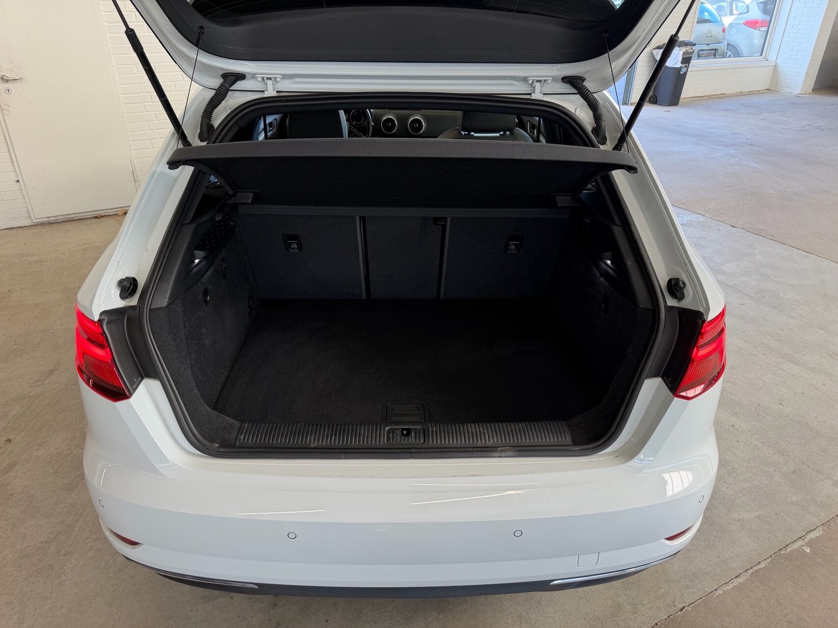 Billede af Audi A3 Sportback 1,4 E-tron  Plugin-hybrid Sport S Tronic 204HK 5d 6g Aut.