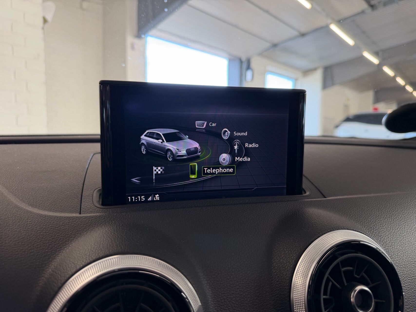 Billede af Audi A3 Sportback 1,4 E-tron  Plugin-hybrid Sport S Tronic 204HK 5d 6g Aut.