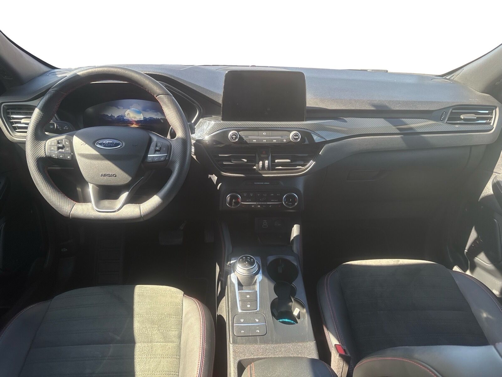 Billede af Ford Kuga 2,5 Plugin-hybrid ST-Line X CVT 225HK 5d Trinl. Gear