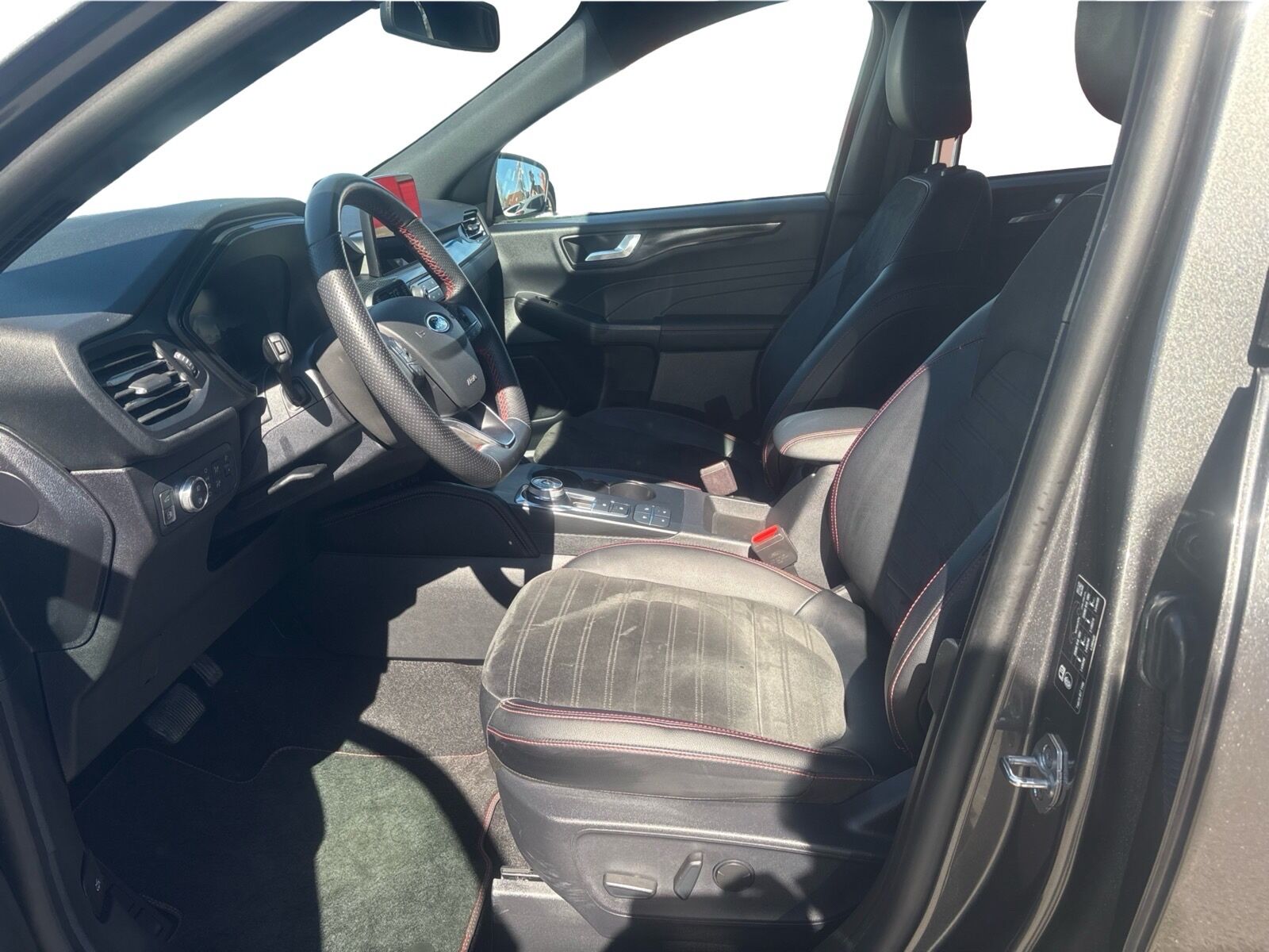 Billede af Ford Kuga 2,5 Plugin-hybrid ST-Line X CVT 225HK 5d Trinl. Gear