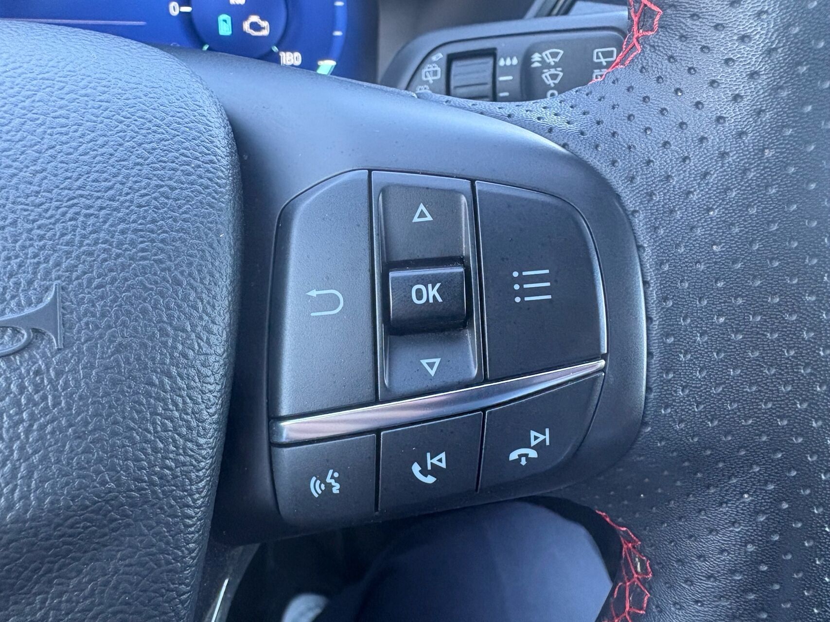 Billede af Ford Kuga 2,5 Plugin-hybrid ST-Line X CVT 225HK 5d Trinl. Gear