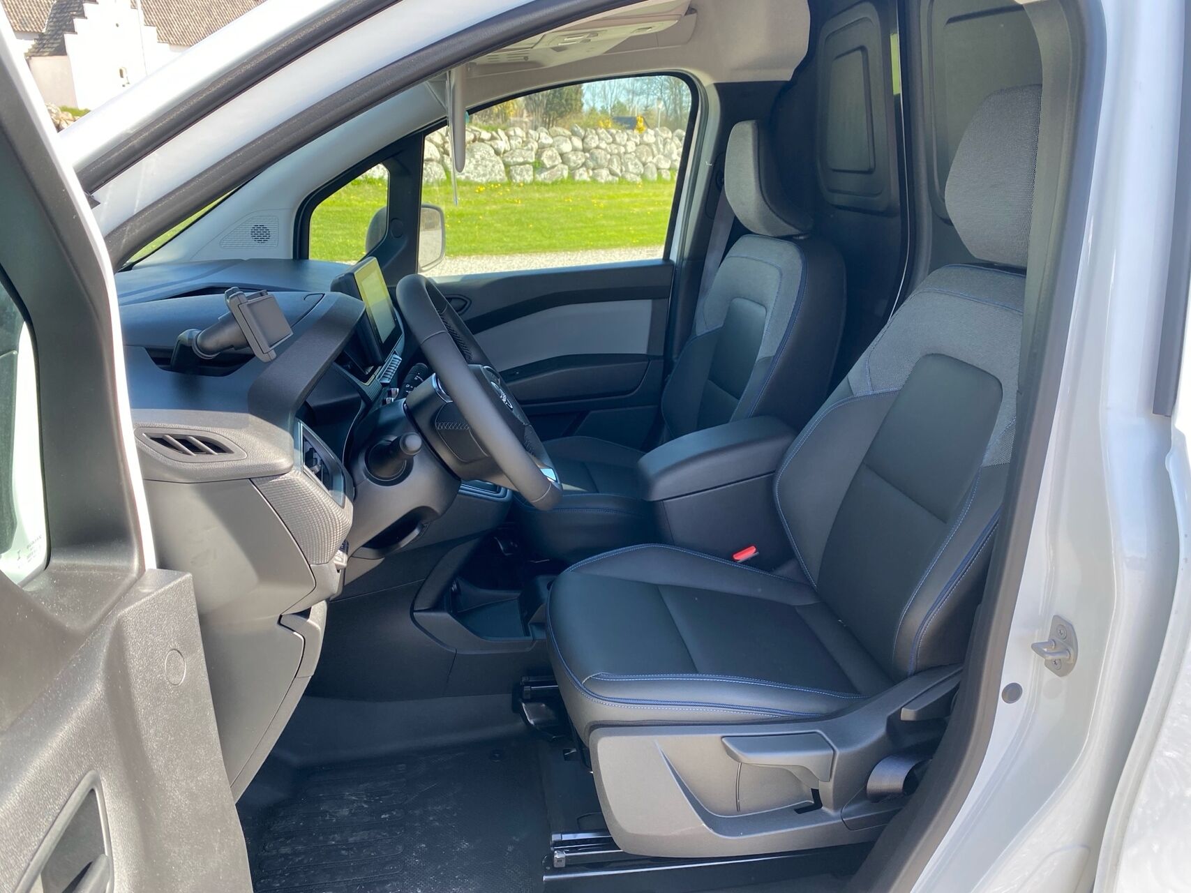 Billede af Nissan Townstar Townstar Van Electric 45KWH L2 N-Connecta Blind FD +