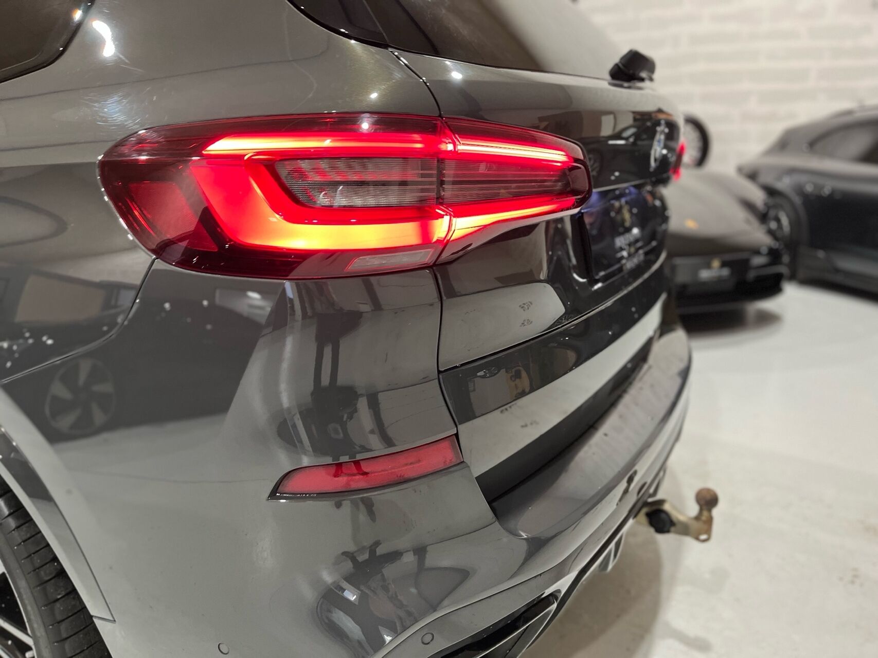 Billede af BMW X5 45e 3,0 Plugin-hybrid M-Sport XDrive Steptronic 399HK 5d 8g Aut.