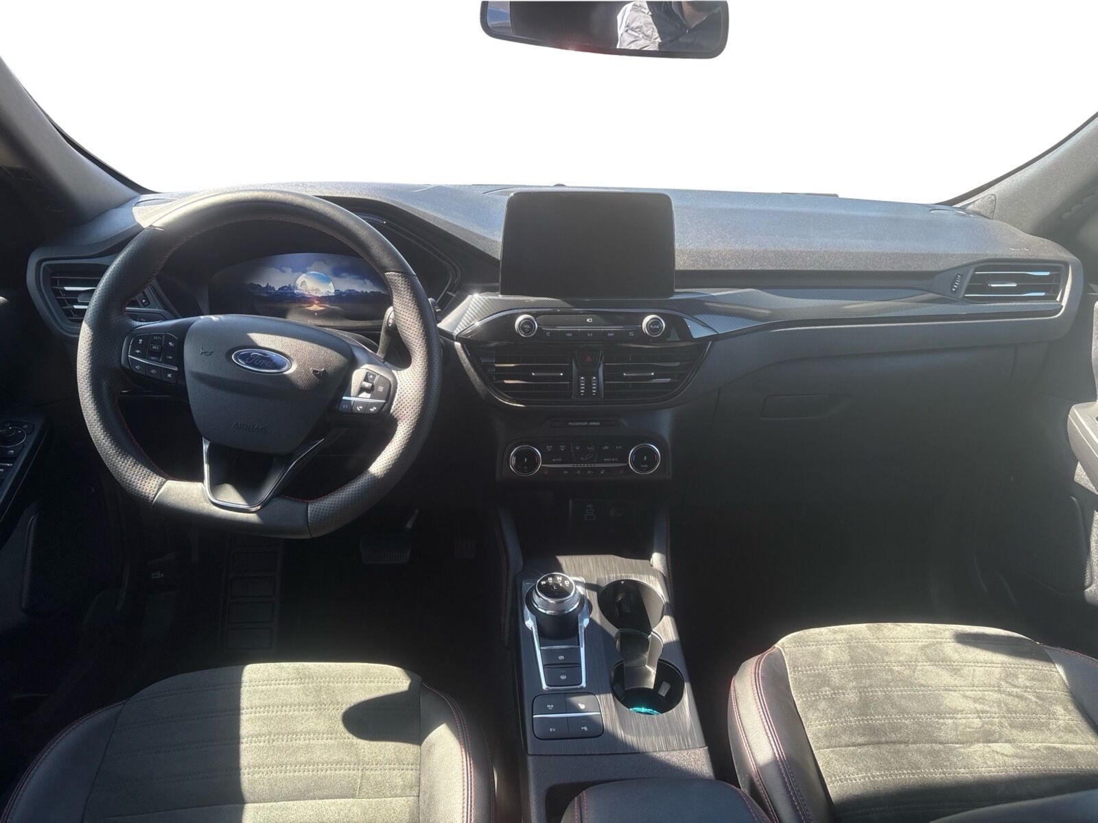 Billede af Ford Kuga 2,5 Plugin-hybrid ST-Line X CVT 225HK 5d Trinl. Gear