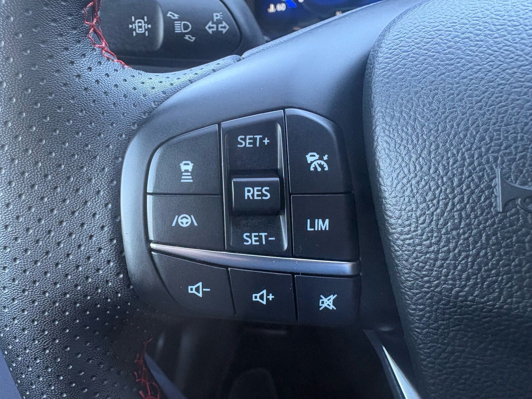 Billede af Ford Kuga 2,5 Plugin-hybrid ST-Line X CVT 225HK 5d Trinl. Gear