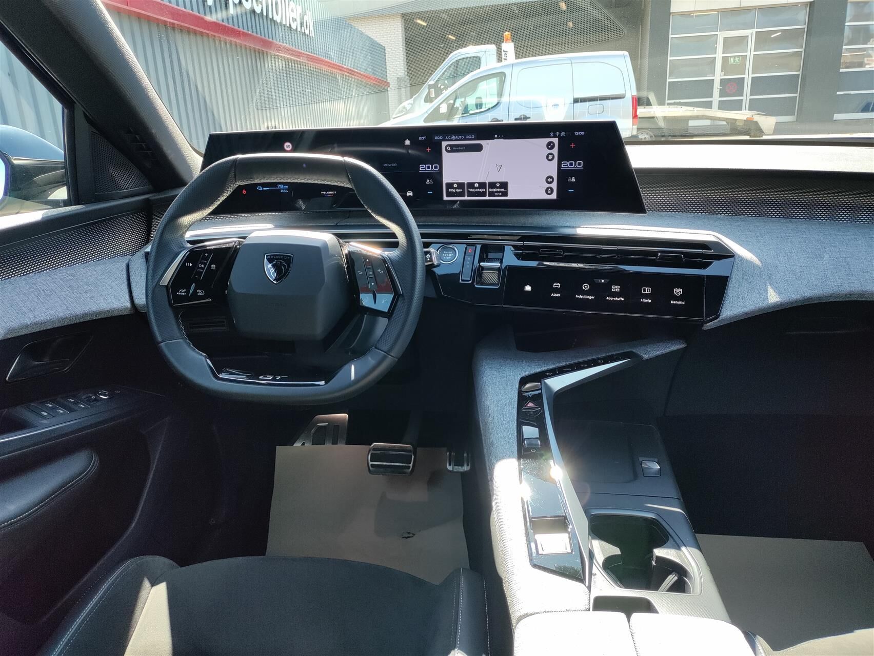 Billede af Peugeot e-3008 EL GT 210HK 5d Aut.