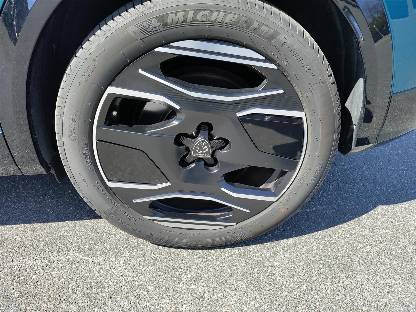 Billede af Peugeot e-3008 EL GT 210HK 5d Aut.