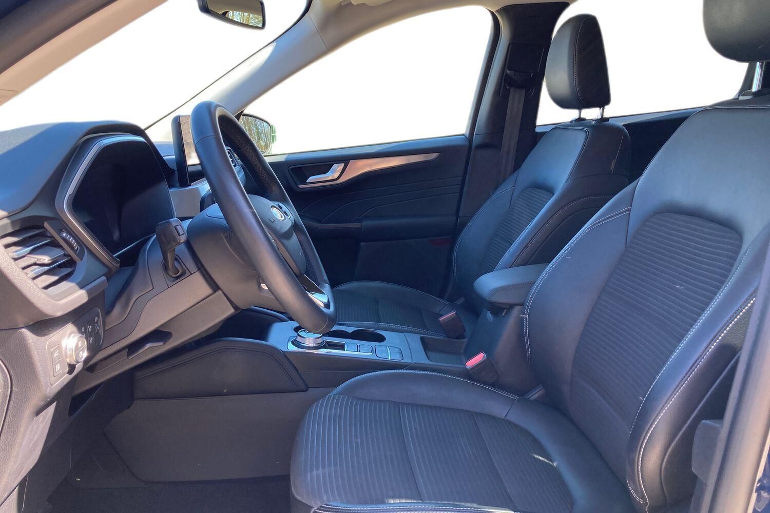 Billede af Ford Kuga 2,5 Plugin-hybrid Titanium X CVT 225HK 5d Trinl. Gear