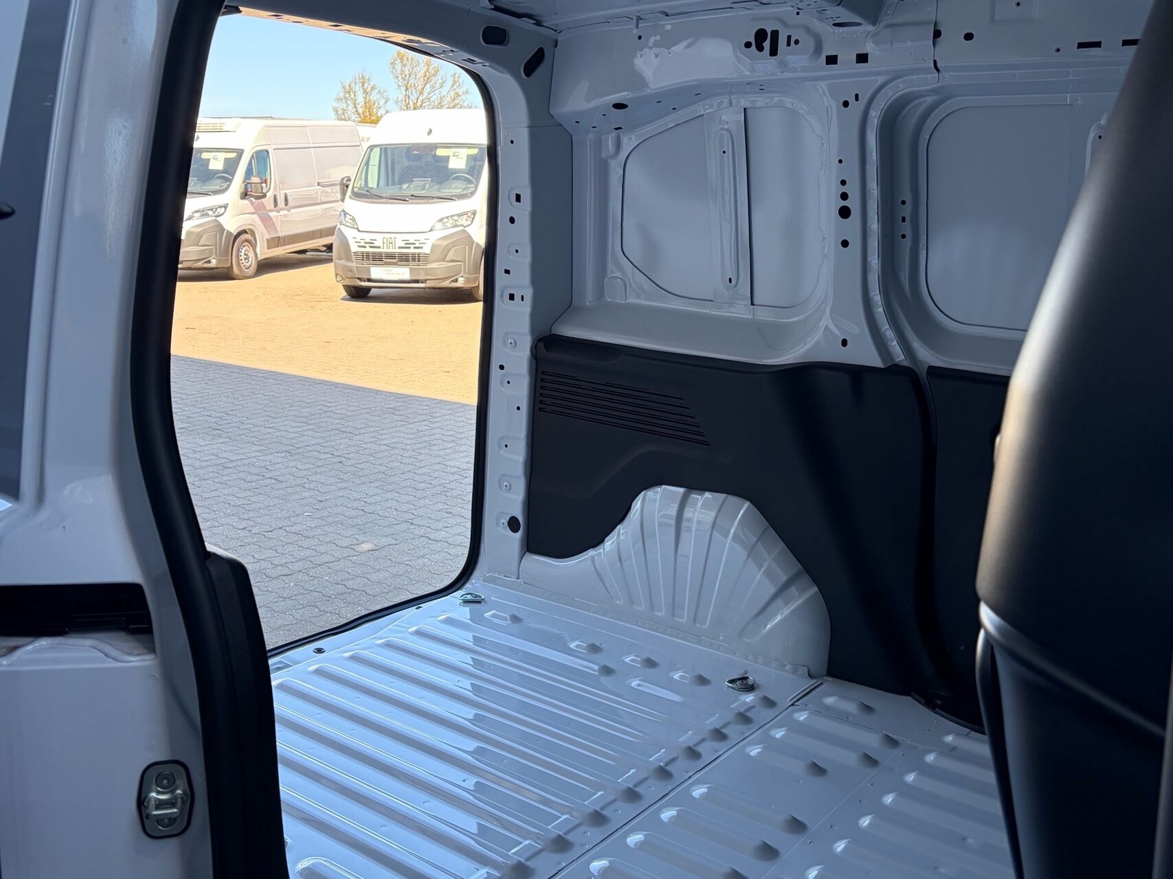 Billede af Fiat Doblò L1 1,5 BlueHDI Pro 130HK Van Aut. 