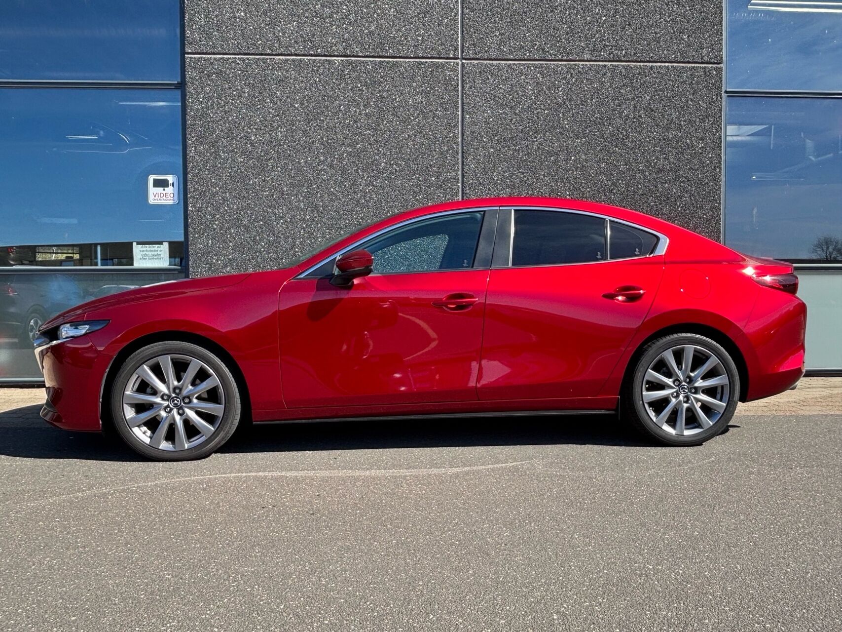 Billede af Mazda 3 2,0 Skyactiv-G  Mild hybrid Sky 150HK 6g Aut.