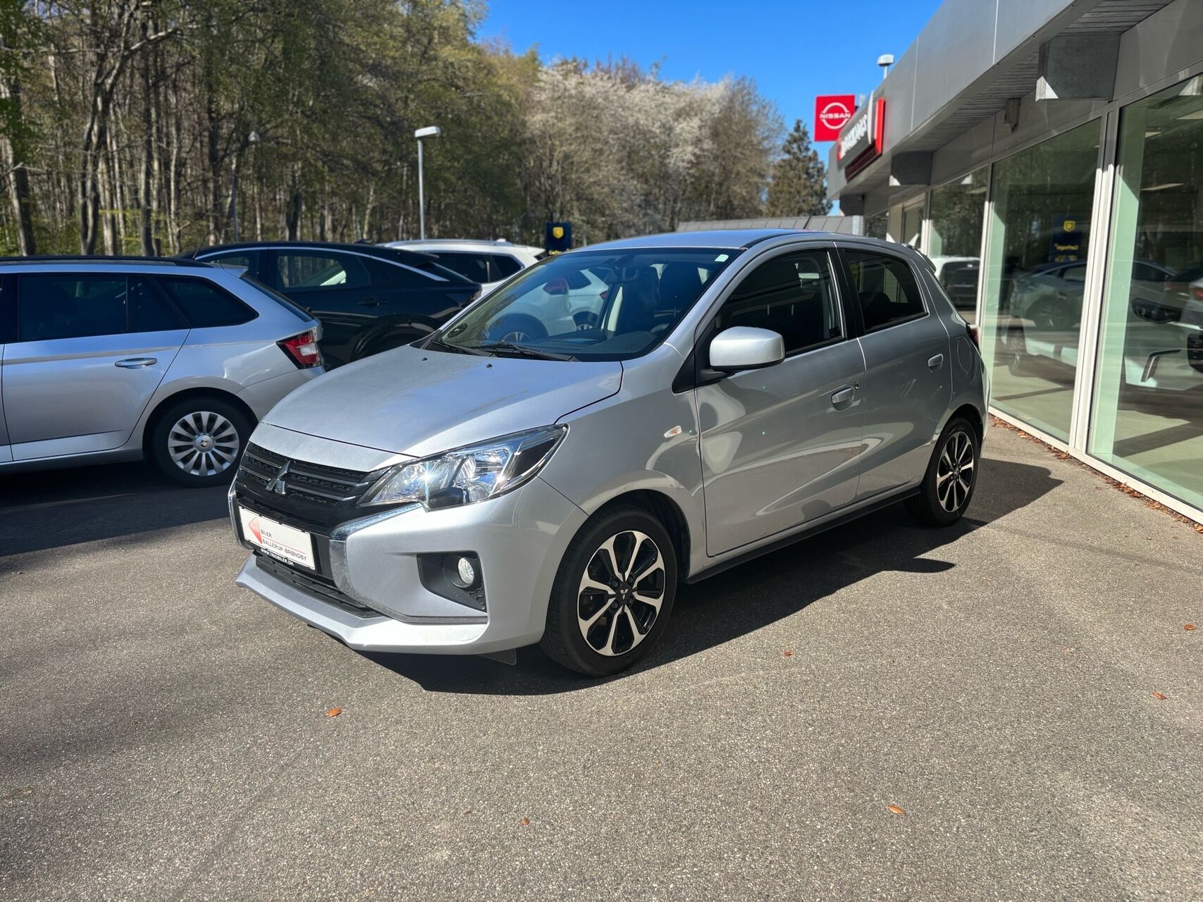 Billede af Mitsubishi Space Star 1,2 Invite+ AS&G 71HK 5d