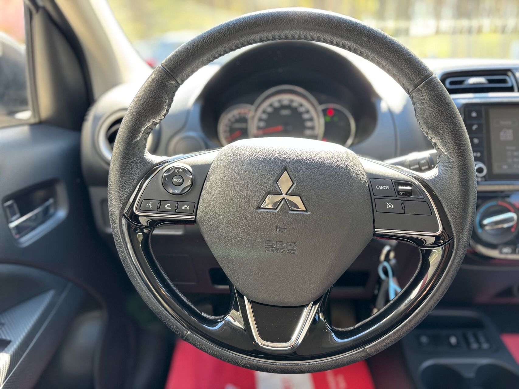 Billede af Mitsubishi Space Star 1,2 Invite+ AS&G 71HK 5d