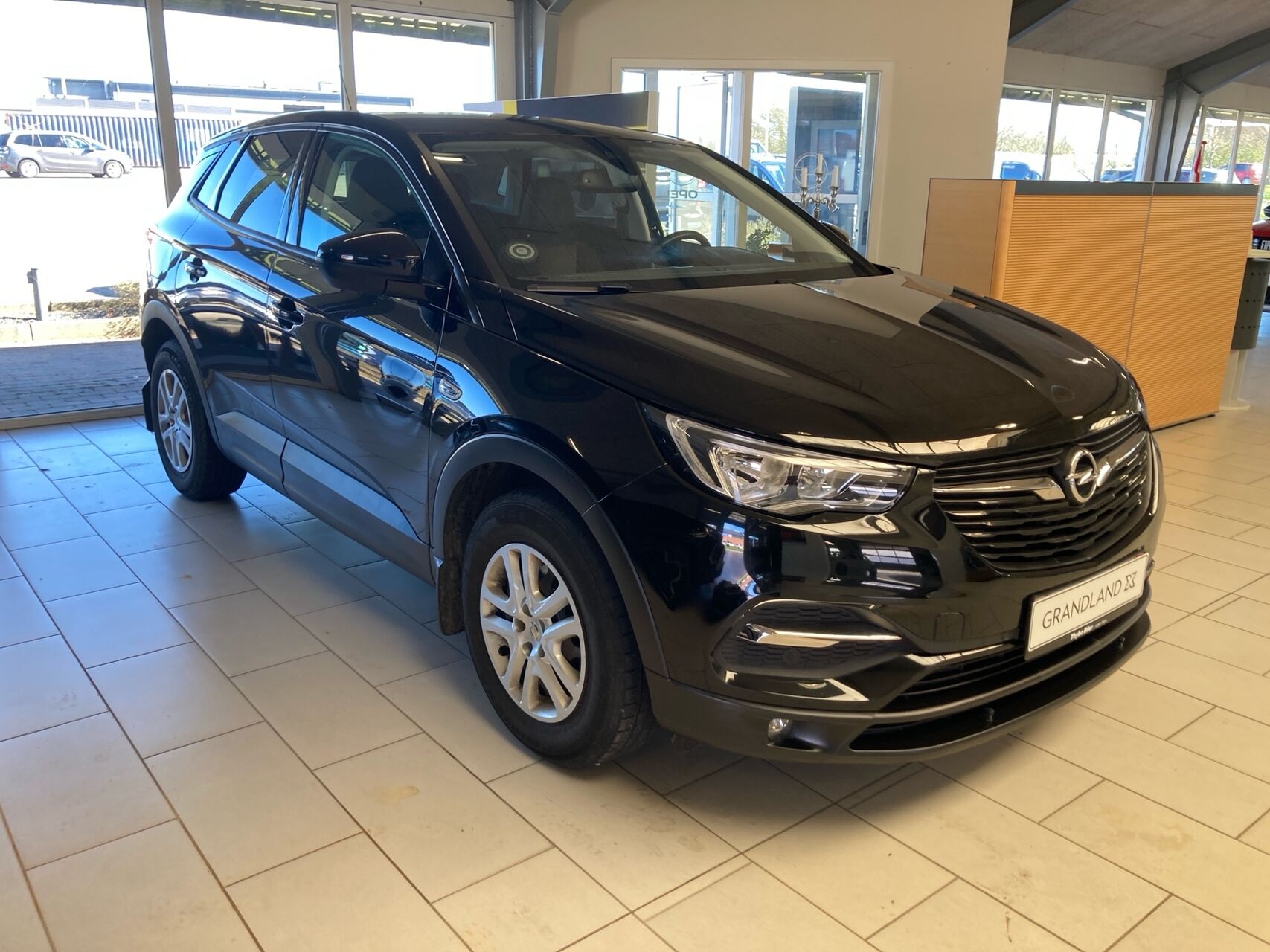 Billede af Opel Grandland X 1,2 T Enjoy Start/Stop 130HK 5d 8g Aut.