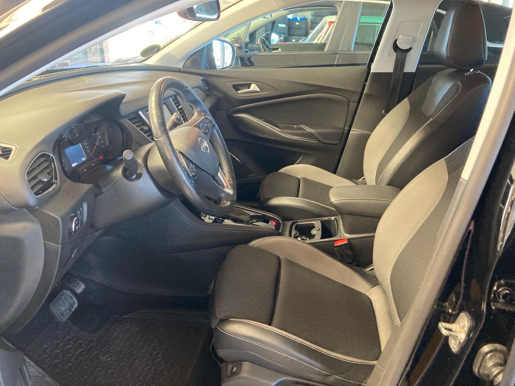 Billede af Opel Grandland X 1,2 T Enjoy Start/Stop 130HK 5d 8g Aut.