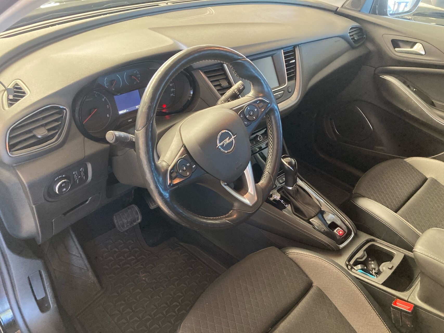 Billede af Opel Grandland X 1,2 T Enjoy Start/Stop 130HK 5d 8g Aut.