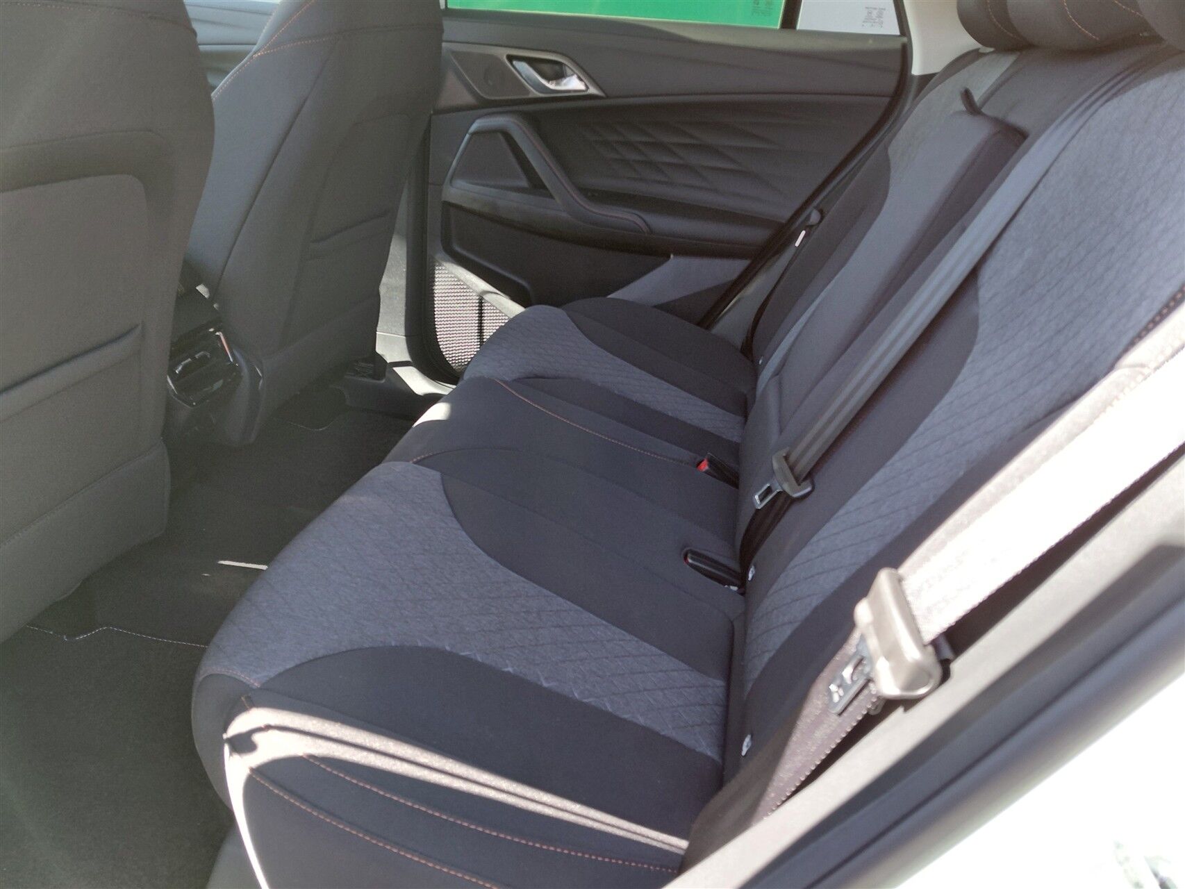 Billede af MG HS 1,5 T GDI  Plugin-hybrid Comfort 272HK 5d Aut.
